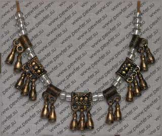 Ожерелье с шумящими привесками бронзовое